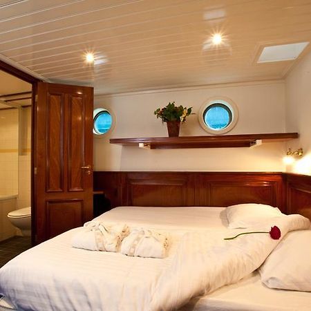 Boat Barkentijn Marjorie Hotel Антверпен Екстериор снимка